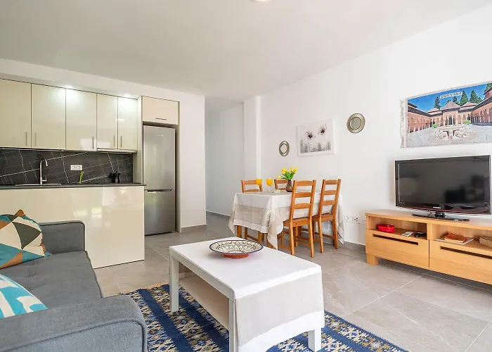 Apartamento Paradise 4 *