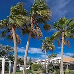 Paradise 4 Апартаменти *