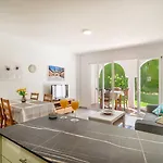 Апартаменти Paradise 4 Нерха
