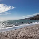 Апартаменти Paradise 4 *